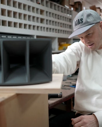 Enceinte Klipsch x Ojas kO&#8209;R1 en édition&nbsp;limitée
