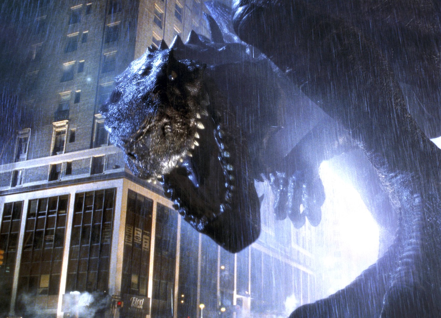 Godzilla, péril en la demeure
